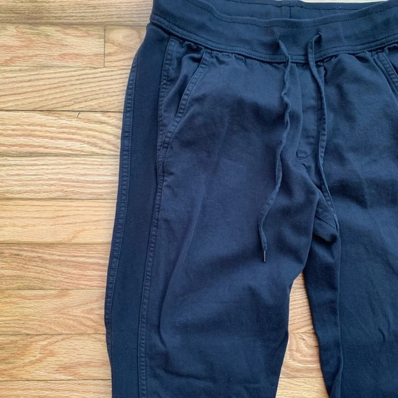 GAP Jogger Waistband Pants - Picture 2 of 7